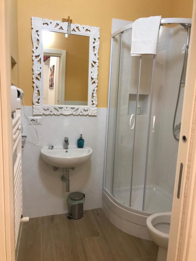 Agora Singola Con Bagno Privato Adiacente Bed & Breakfast Naples Exterior photo