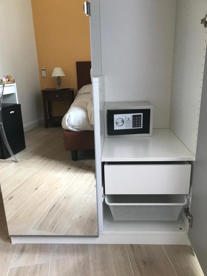 Agora Singola Con Bagno Privato Adiacente Bed & Breakfast Naples Exterior photo
